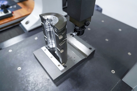  Máquina de Medição por Coordenadas Zeiss com Precisão de Medição de 0,002 mm